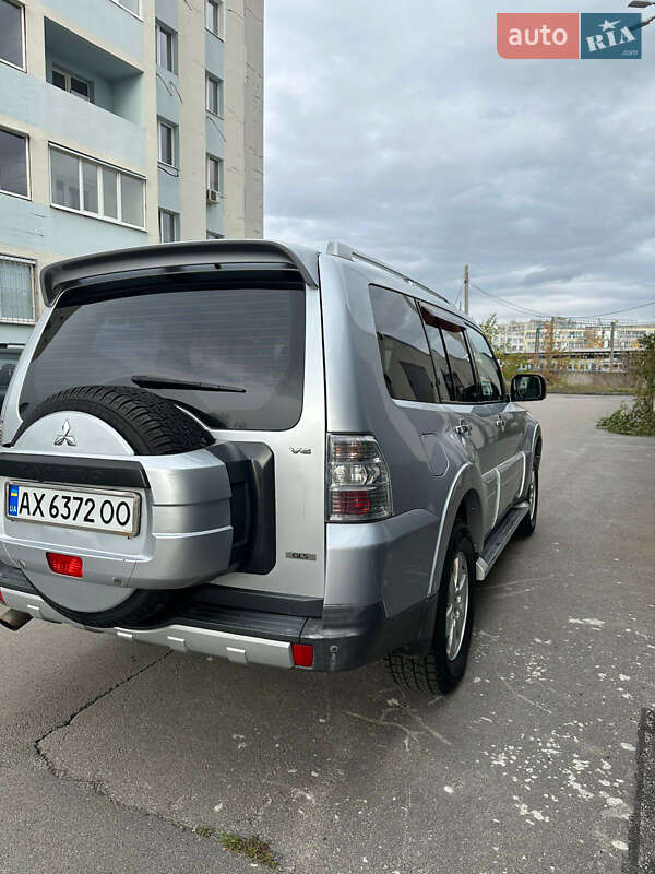 Внедорожник / Кроссовер Mitsubishi Pajero Wagon 2007 в Харькове фото 4 Внедорожник / Кроссовер Mitsubishi Pajero Wagon 2007 в Харькове