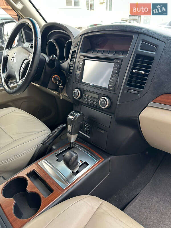 Внедорожник / Кроссовер Mitsubishi Pajero Wagon 2007 в Харькове фото 22 Внедорожник / Кроссовер Mitsubishi Pajero Wagon 2007 в Харькове