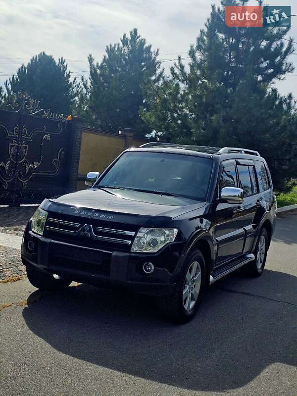 Внедорожник / Кроссовер Mitsubishi Pajero Wagon 2009 в Днепре фото 7 Внедорожник / Кроссовер Mitsubishi Pajero Wagon 2009 в Днепре