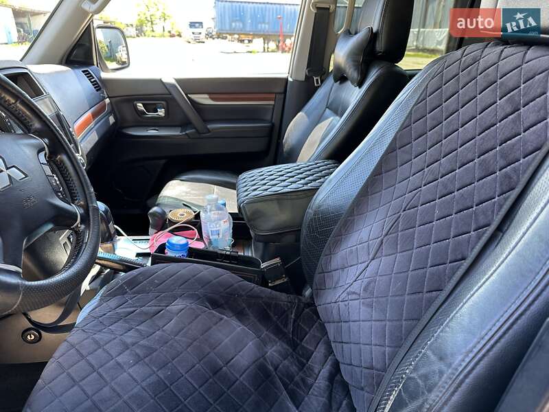 Внедорожник / Кроссовер Mitsubishi Pajero Wagon 2007 в Овидиополе фото 3 Внедорожник / Кроссовер Mitsubishi Pajero Wagon 2007 в Овидиополе