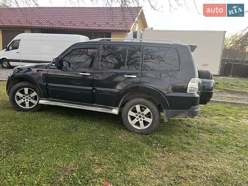Позашляховик / Кросовер Mitsubishi Pajero Wagon 2008 в Львові