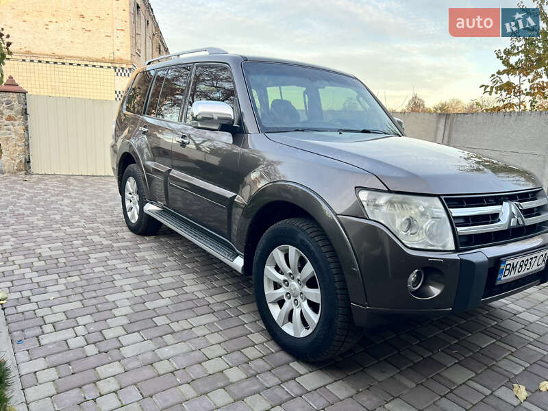 Внедорожник / Кроссовер Mitsubishi Pajero Wagon 2011 в Андрушевке