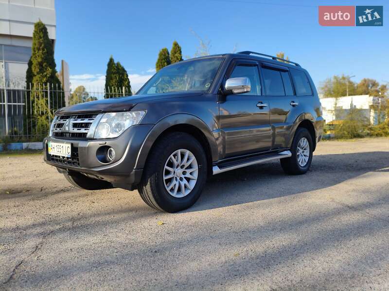 Внедорожник / Кроссовер Mitsubishi Pajero Wagon 2012 в Запорожье