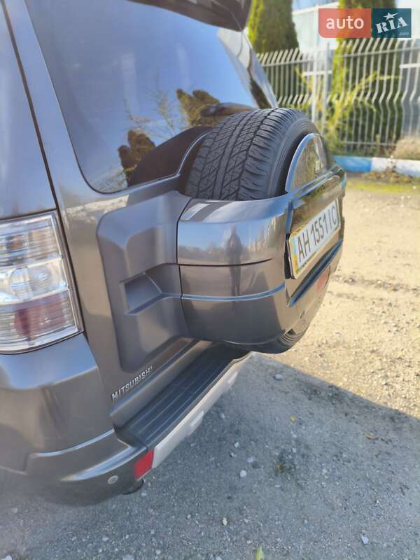 Внедорожник / Кроссовер Mitsubishi Pajero Wagon 2012 в Запорожье