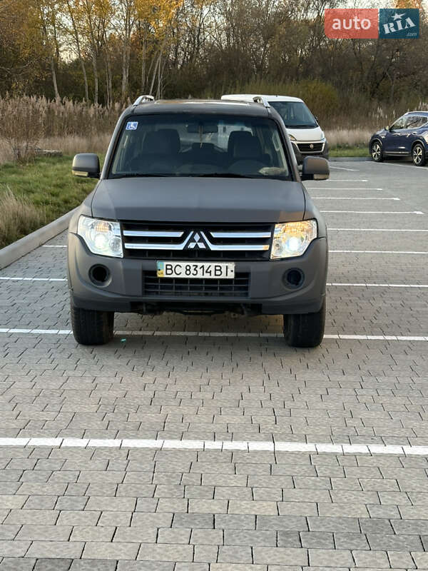 Позашляховик / Кросовер Mitsubishi Pajero Wagon 2008 в Львові