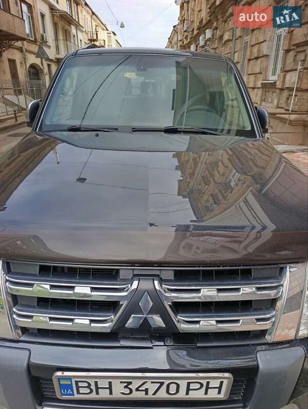 Mitsubishi Pajero Wagon 2010