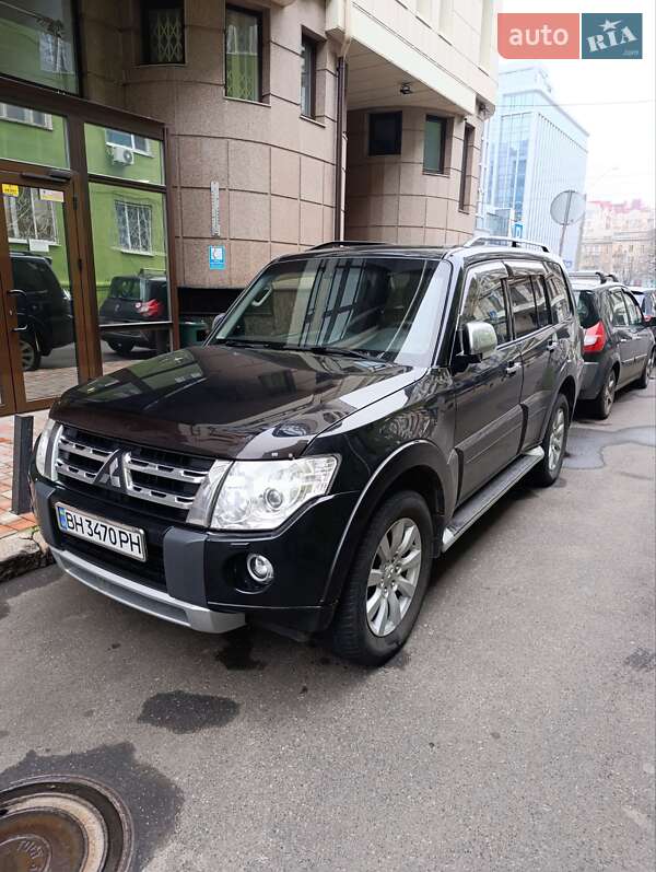 Внедорожник / Кроссовер Mitsubishi Pajero Wagon 2010 в Одессе фото 19 Внедорожник / Кроссовер Mitsubishi Pajero Wagon 2010 в Одессе
