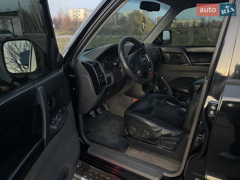 Позашляховик / Кросовер Mitsubishi Pajero Wagon 2003 в Зміїві фото 7 Позашляховик / Кросовер Mitsubishi Pajero Wagon 2003 в Зміїві