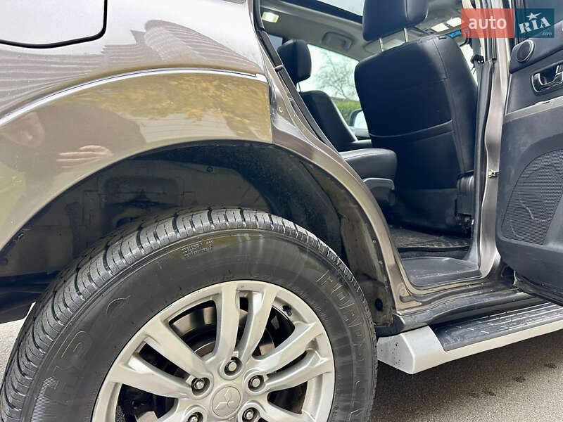 Внедорожник / Кроссовер Mitsubishi Pajero Wagon 2013 в Киеве фото 24 Внедорожник / Кроссовер Mitsubishi Pajero Wagon 2013 в Киеве