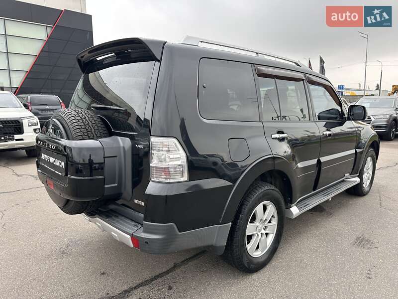 Позашляховик / Кросовер Mitsubishi Pajero Wagon 2008 в Києві