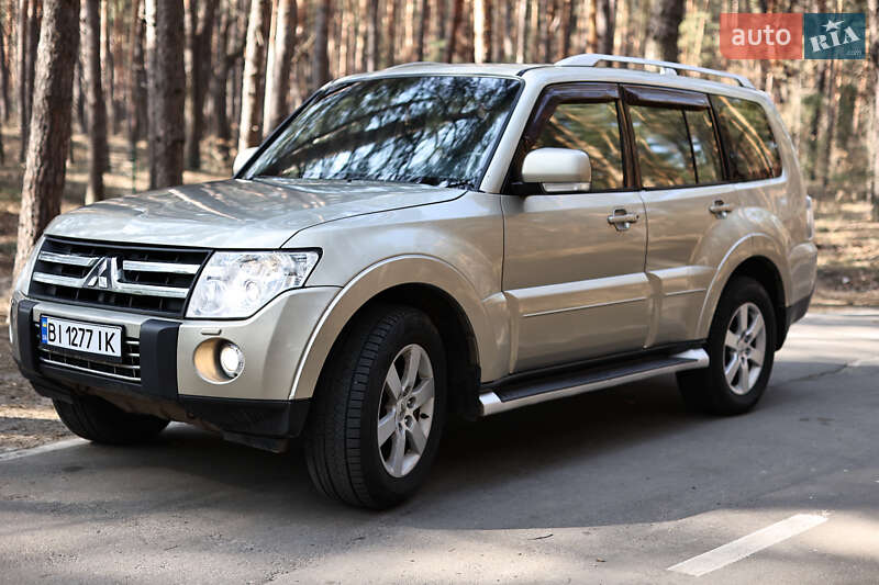Позашляховик / Кросовер Mitsubishi Pajero Wagon 2007 в Полтаві фото 3 Позашляховик / Кросовер Mitsubishi Pajero Wagon 2007 в Полтаві