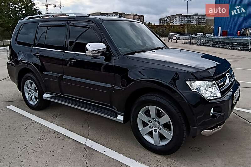 Позашляховик / Кросовер Mitsubishi Pajero Wagon 2008 в Одесі