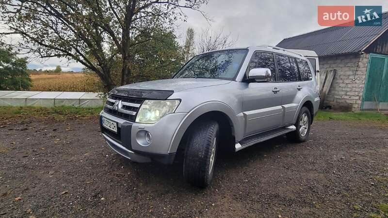 Внедорожник / Кроссовер Mitsubishi Pajero Wagon 2006 в Ужгороде