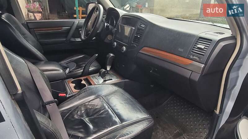 Внедорожник / Кроссовер Mitsubishi Pajero Wagon 2006 в Ужгороде