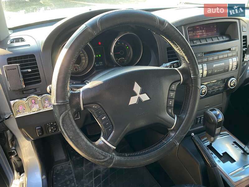 Внедорожник / Кроссовер Mitsubishi Pajero Wagon 2008 в Львове