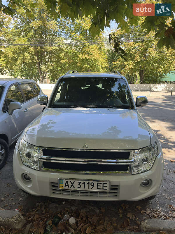 Позашляховик / Кросовер Mitsubishi Pajero Wagon 2014 в Білгороді-Дністровському фото 16 Позашляховик / Кросовер Mitsubishi Pajero Wagon 2014 в Білгороді-Дністровському