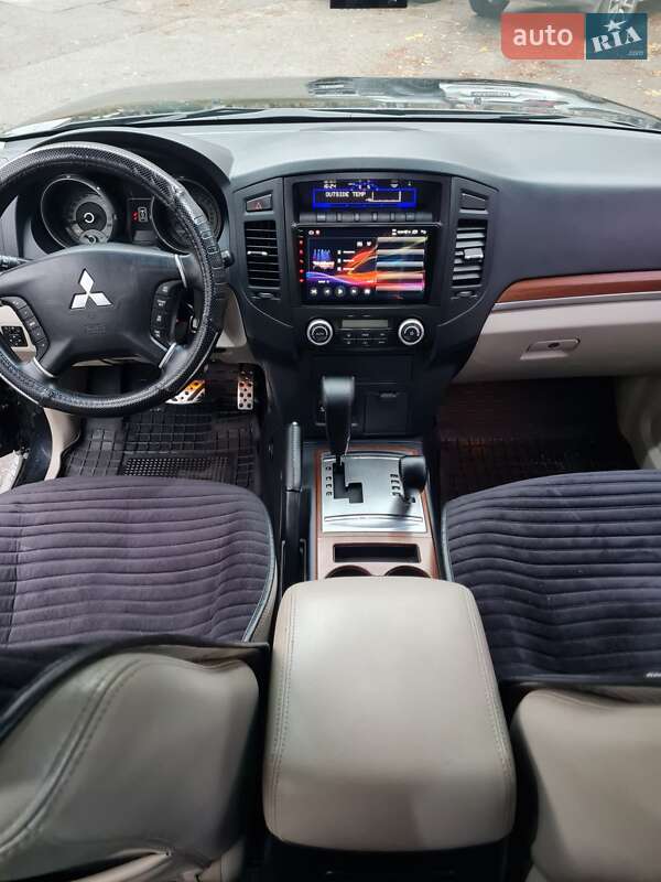 Внедорожник / Кроссовер Mitsubishi Pajero Wagon 2008 в Киеве фото 3 Внедорожник / Кроссовер Mitsubishi Pajero Wagon 2008 в Киеве