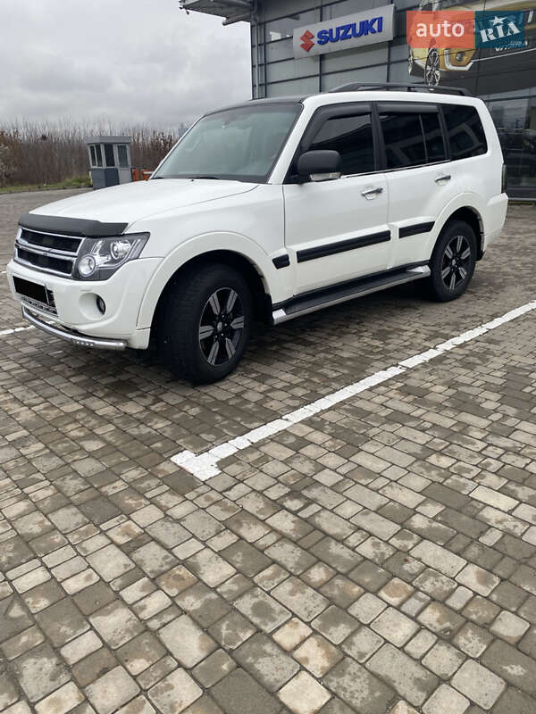 Позашляховик / Кросовер Mitsubishi Pajero Wagon 2011 в Харкові фото 5 Позашляховик / Кросовер Mitsubishi Pajero Wagon 2011 в Харкові