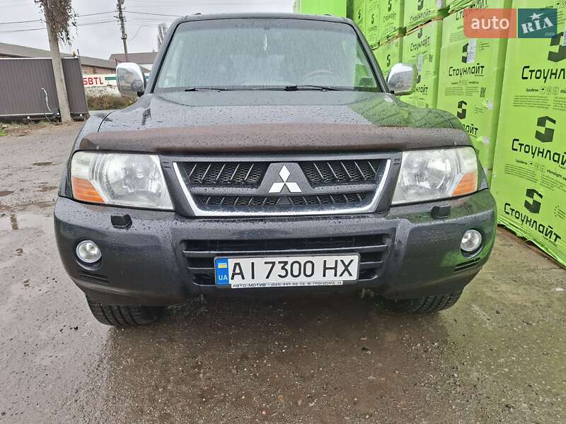Позашляховик / Кросовер Mitsubishi Pajero Wagon 2005 в Києві