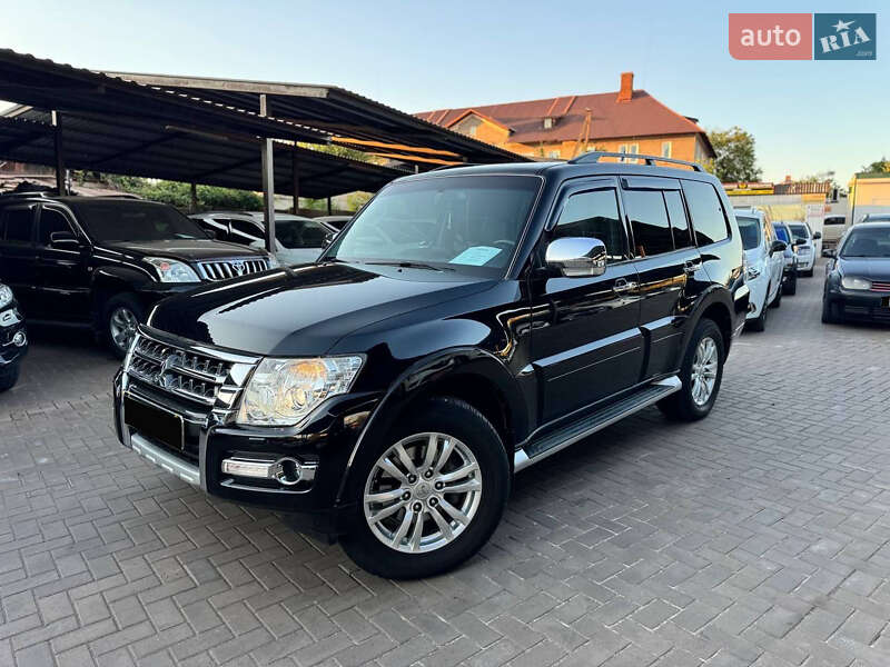 Mitsubishi Pajero Wagon 2010 Mitsubishi Pajero Wagon 2010