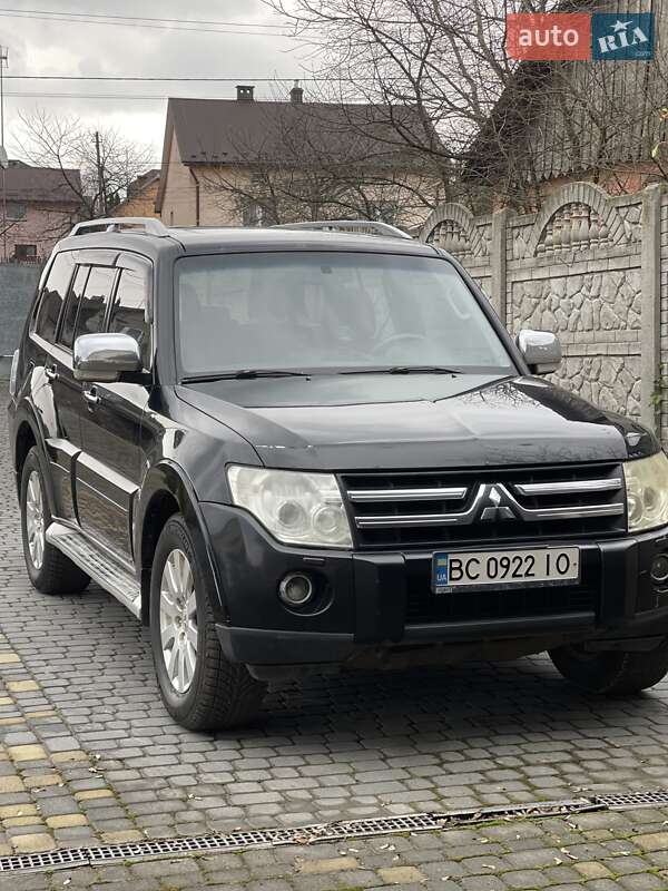 Позашляховик / Кросовер Mitsubishi Pajero Wagon 2008 в Львові