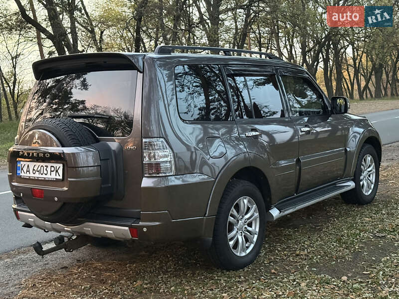 Позашляховик / Кросовер Mitsubishi Pajero Wagon 2013 в Черкасах фото 15 Позашляховик / Кросовер Mitsubishi Pajero Wagon 2013 в Черкасах