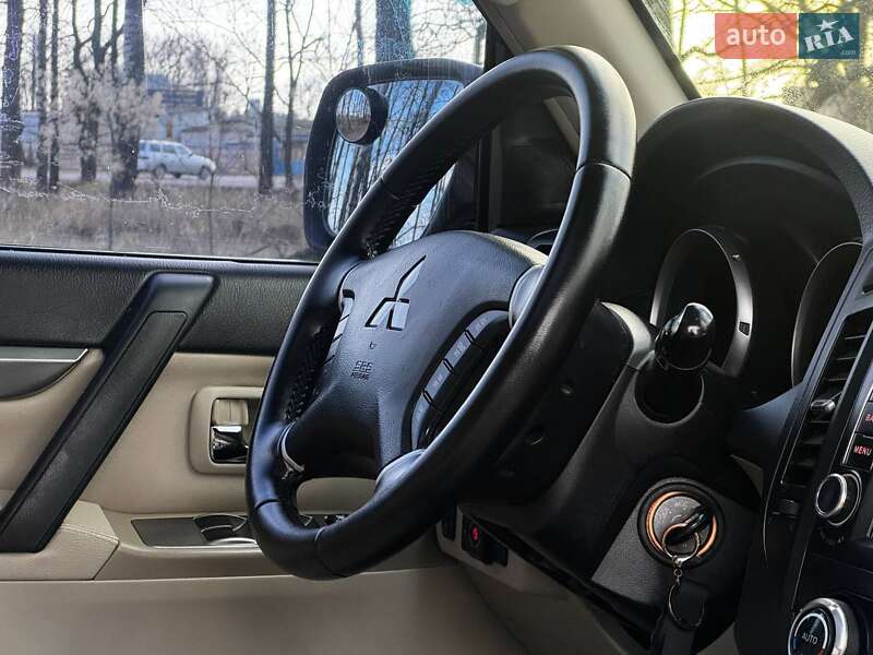 Позашляховик / Кросовер Mitsubishi Pajero Wagon 2008 в Охтирці фото 57 Позашляховик / Кросовер Mitsubishi Pajero Wagon 2008 в Охтирці