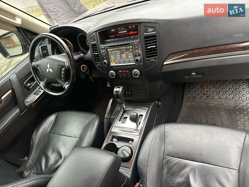 Позашляховик / Кросовер Mitsubishi Pajero Wagon 2013 в Черкасах фото 67 Позашляховик / Кросовер Mitsubishi Pajero Wagon 2013 в Черкасах