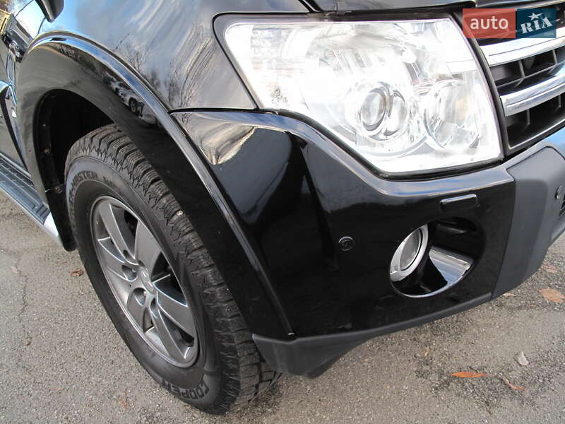Внедорожник / Кроссовер Mitsubishi Pajero Wagon 2007 в Киеве фото 15 Внедорожник / Кроссовер Mitsubishi Pajero Wagon 2007 в Киеве