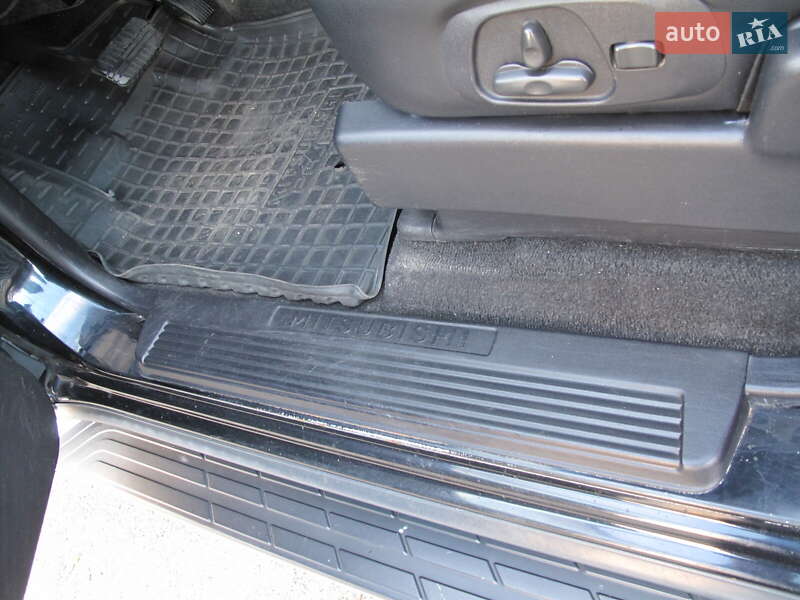 Внедорожник / Кроссовер Mitsubishi Pajero Wagon 2007 в Киеве фото 19 Внедорожник / Кроссовер Mitsubishi Pajero Wagon 2007 в Киеве