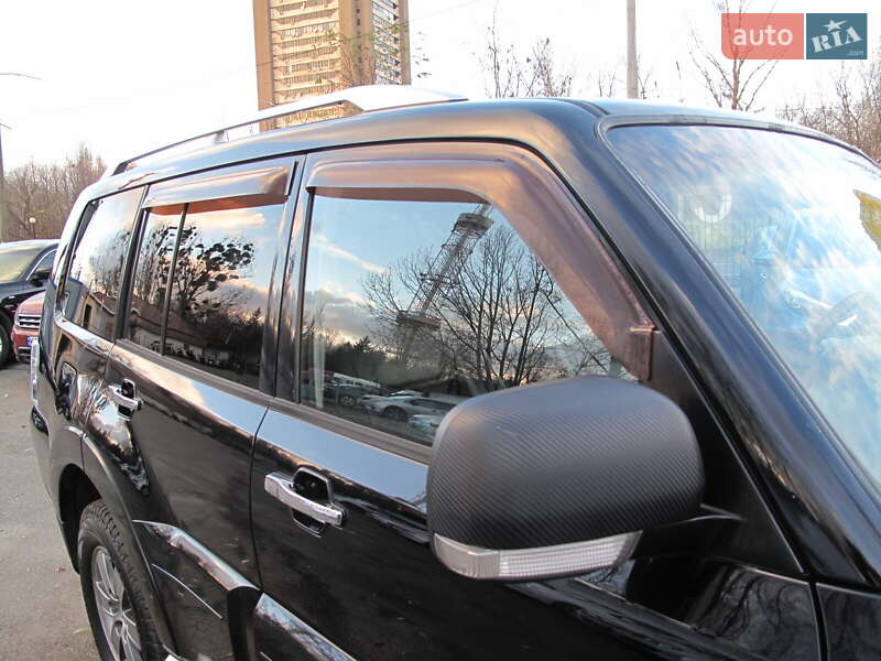 Внедорожник / Кроссовер Mitsubishi Pajero Wagon 2007 в Киеве фото 46 Внедорожник / Кроссовер Mitsubishi Pajero Wagon 2007 в Киеве