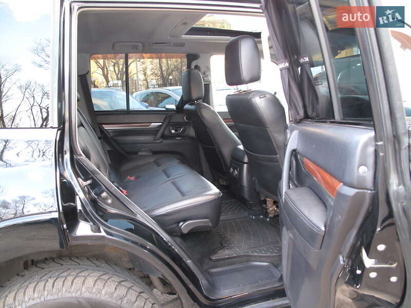 Внедорожник / Кроссовер Mitsubishi Pajero Wagon 2007 в Киеве фото 63 Внедорожник / Кроссовер Mitsubishi Pajero Wagon 2007 в Киеве