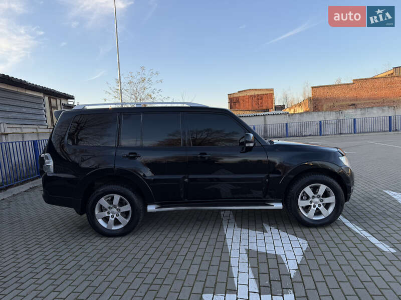 Внедорожник / Кроссовер Mitsubishi Pajero Wagon 2008 в Тернополе
