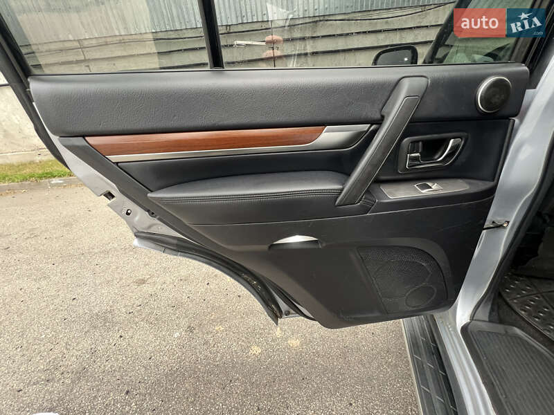 Внедорожник / Кроссовер Mitsubishi Pajero Wagon 2008 в Киеве фото 20 Внедорожник / Кроссовер Mitsubishi Pajero Wagon 2008 в Киеве