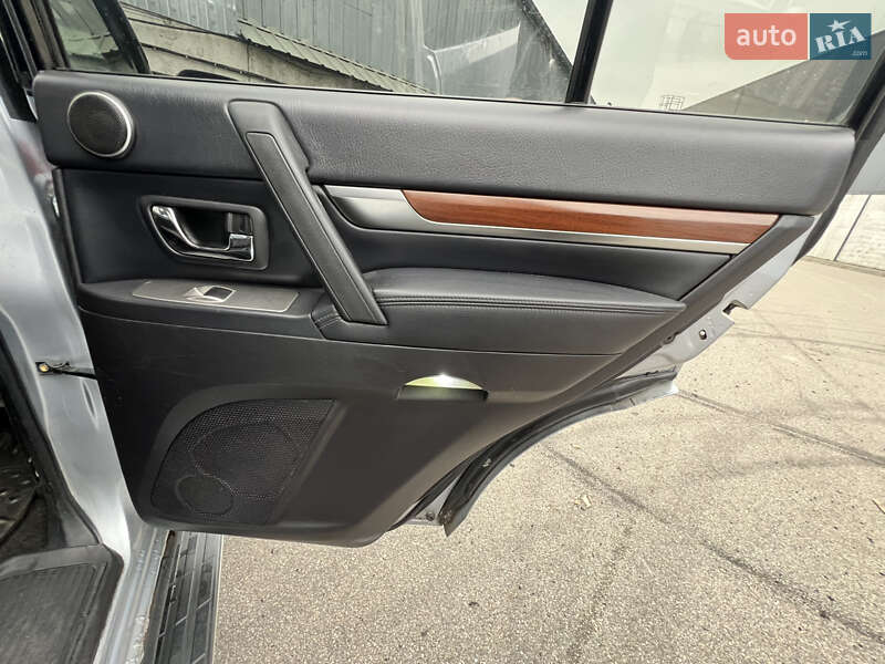 Внедорожник / Кроссовер Mitsubishi Pajero Wagon 2008 в Киеве фото 25 Внедорожник / Кроссовер Mitsubishi Pajero Wagon 2008 в Киеве