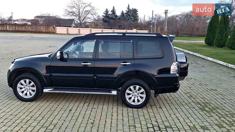 Внедорожник / Кроссовер Mitsubishi Pajero Wagon 2010 в Одессе