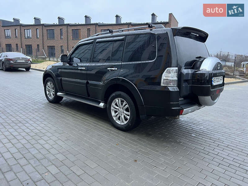 Внедорожник / Кроссовер Mitsubishi Pajero Wagon 2012 в Виннице