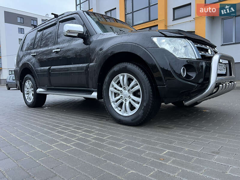 Внедорожник / Кроссовер Mitsubishi Pajero Wagon 2012 в Виннице