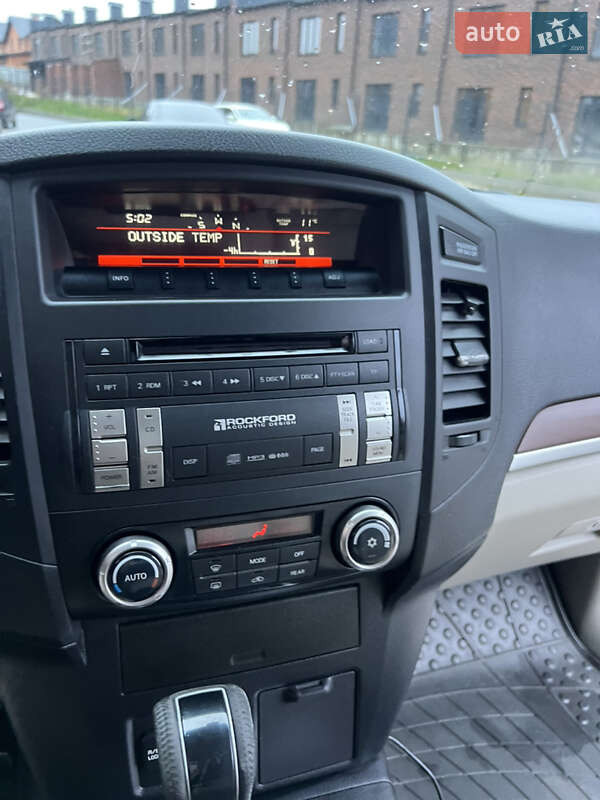 Внедорожник / Кроссовер Mitsubishi Pajero Wagon 2012 в Виннице