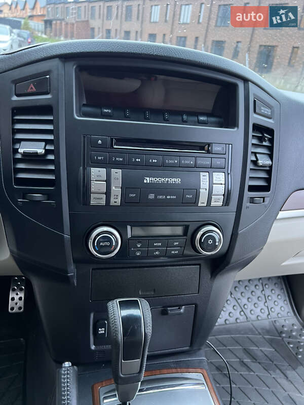 Внедорожник / Кроссовер Mitsubishi Pajero Wagon 2012 в Виннице