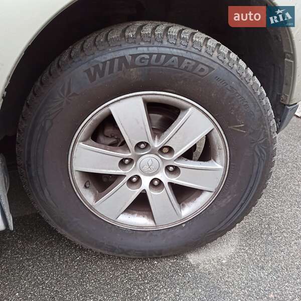 Внедорожник / Кроссовер Mitsubishi Pajero Wagon 2008 в Киеве