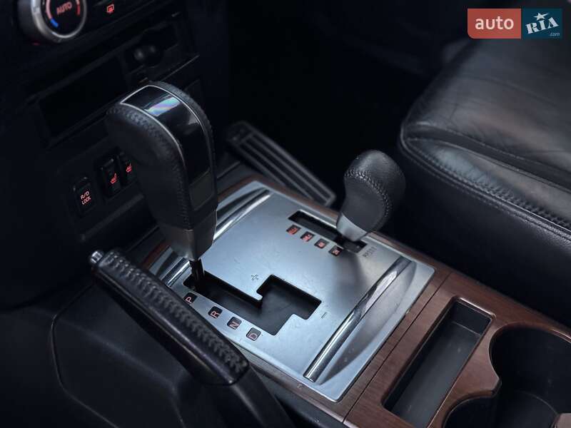 Внедорожник / Кроссовер Mitsubishi Pajero Wagon 2010 в Сарнах