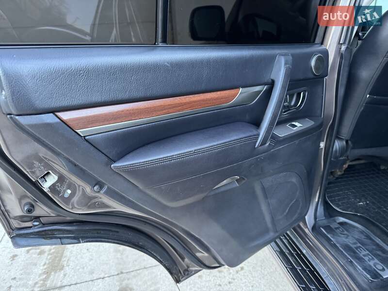 Внедорожник / Кроссовер Mitsubishi Pajero Wagon 2010 в Сарнах