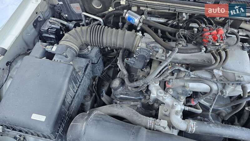 Внедорожник / Кроссовер Mitsubishi Pajero Wagon 2013 в Львове