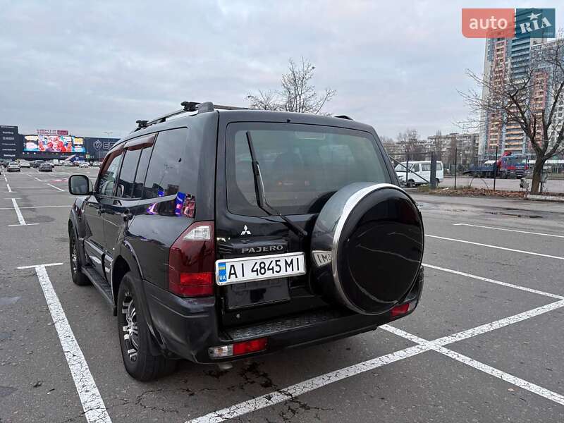 Позашляховик / Кросовер Mitsubishi Pajero Wagon 2006 в Києві