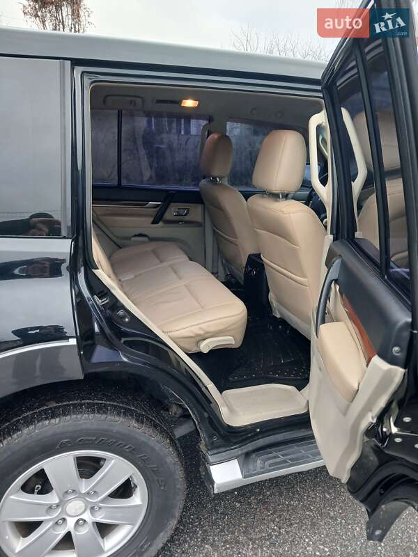 Позашляховик / Кросовер Mitsubishi Pajero Wagon 2007 в Глухові