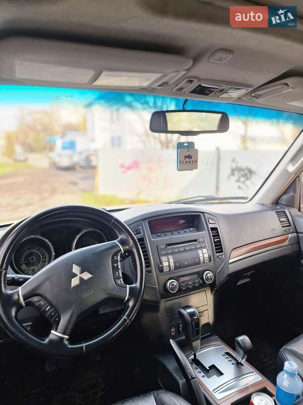 Позашляховик / Кросовер Mitsubishi Pajero Wagon 2007 в Чернівцях