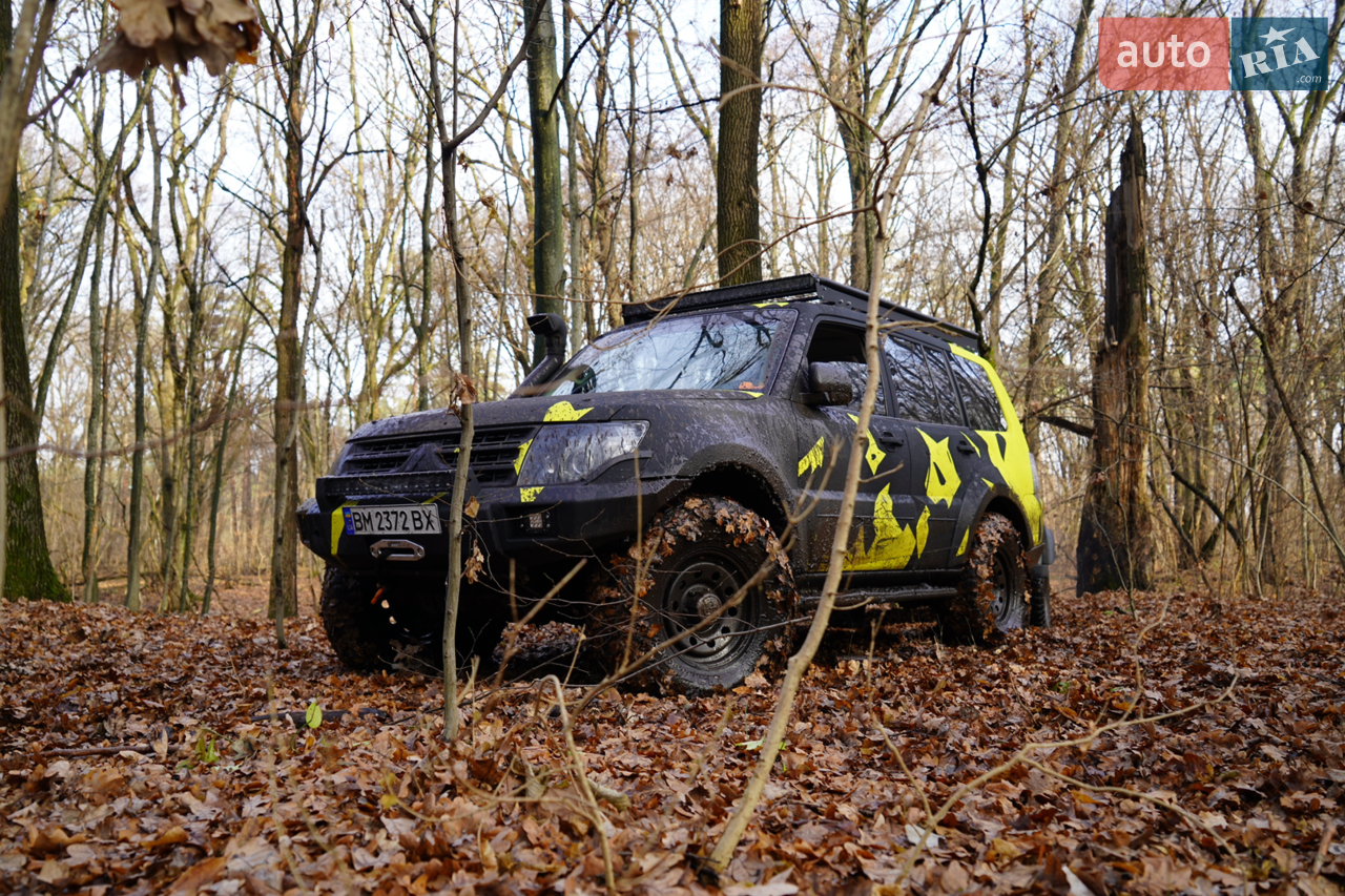 2011 Mitsubishi Pajero - мініатюра 36