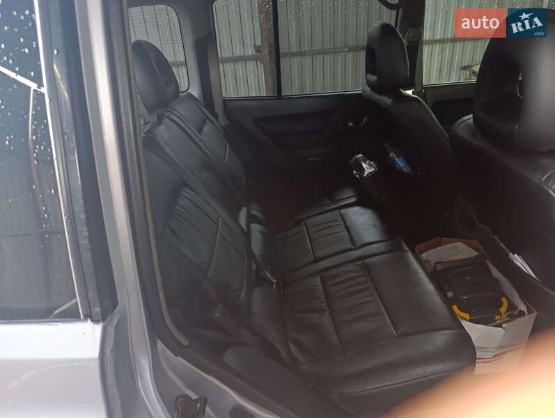 Позашляховик / Кросовер Mitsubishi Pajero Wagon 2004 в Павлограді