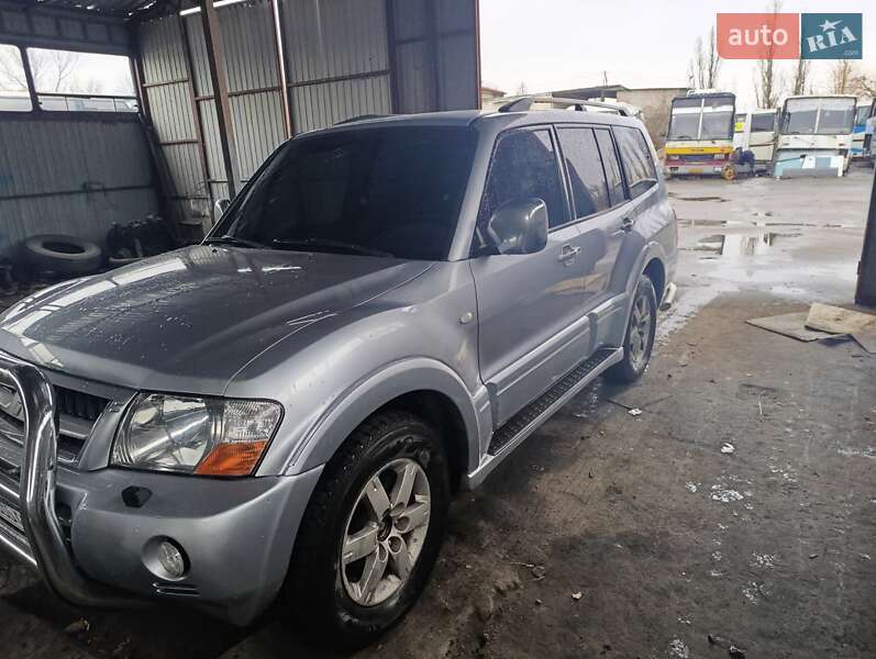 Позашляховик / Кросовер Mitsubishi Pajero Wagon 2004 в Павлограді